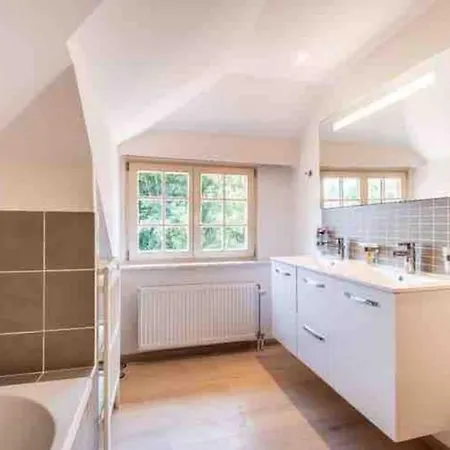 Holiday home Cricri - Pour 10 Personnes Proche Mer Koksijde
